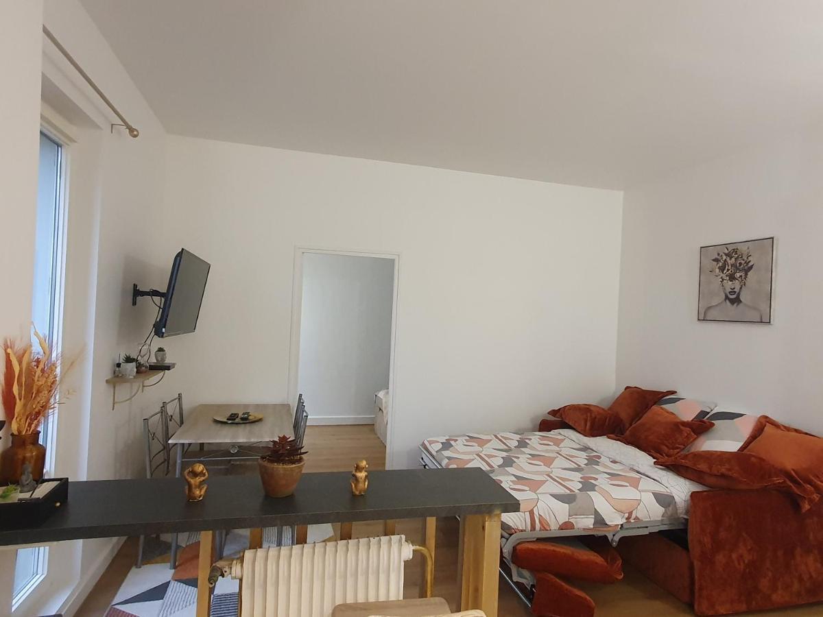 Voisin De Louis Xiv,Free Parking Apartamento Versalhes Exterior foto