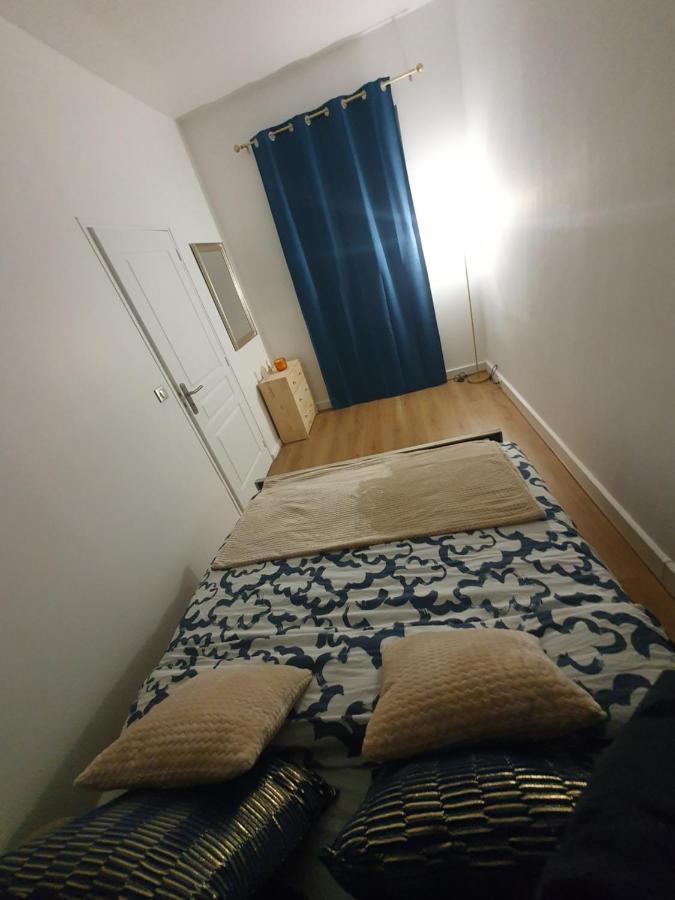Voisin De Louis Xiv,Free Parking Apartamento Versalhes Exterior foto