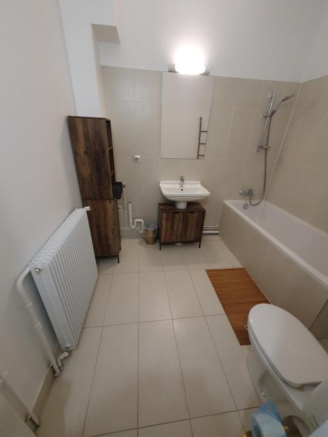 Voisin De Louis Xiv,Free Parking Apartamento Versalhes Exterior foto